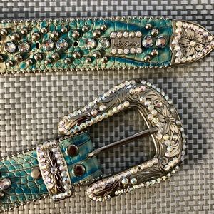 B B Simon Swarovski Crystal Adorned Reptilian Pattern Light Turquoise Belt M